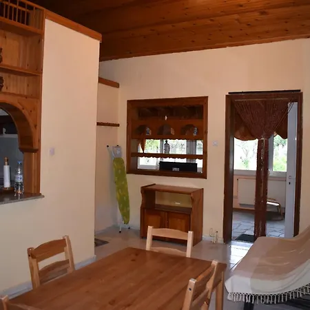 Vakantiehuis Madi Gardens House Nea Kallikrateia